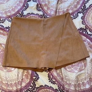 F21 - Tan Suede Skort - 2X